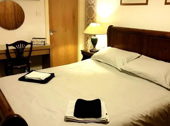 central en-suite room